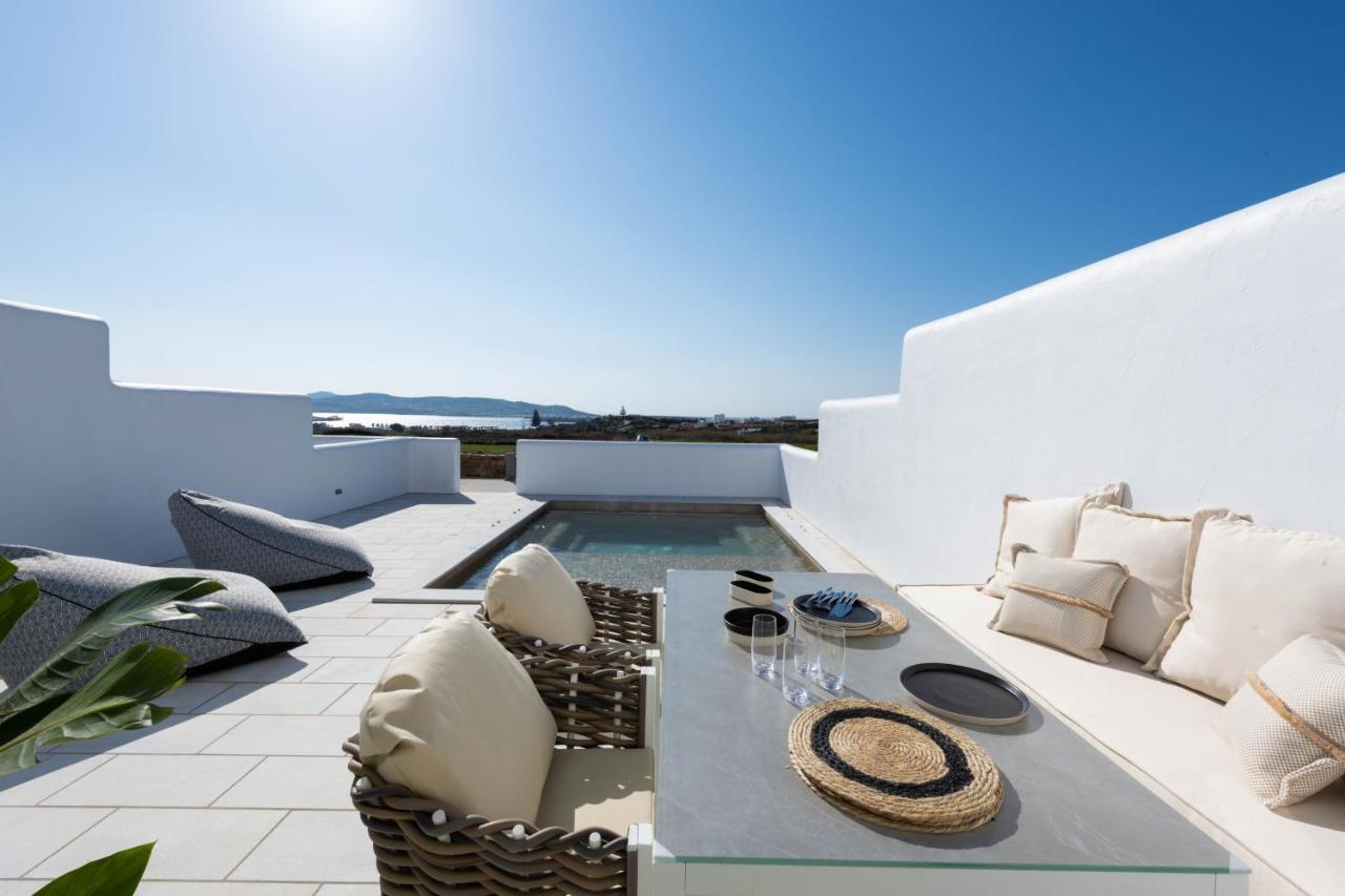 Sersi & * Parikia (Paros)