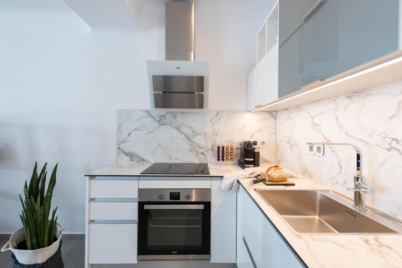 Sersi & Apartment *
