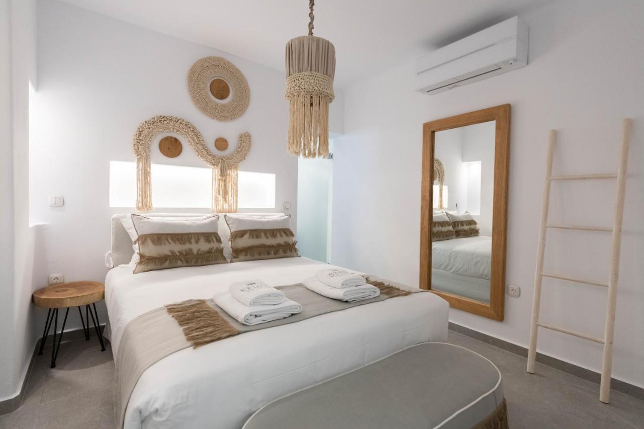 Sersi & * Parikia (Paros)