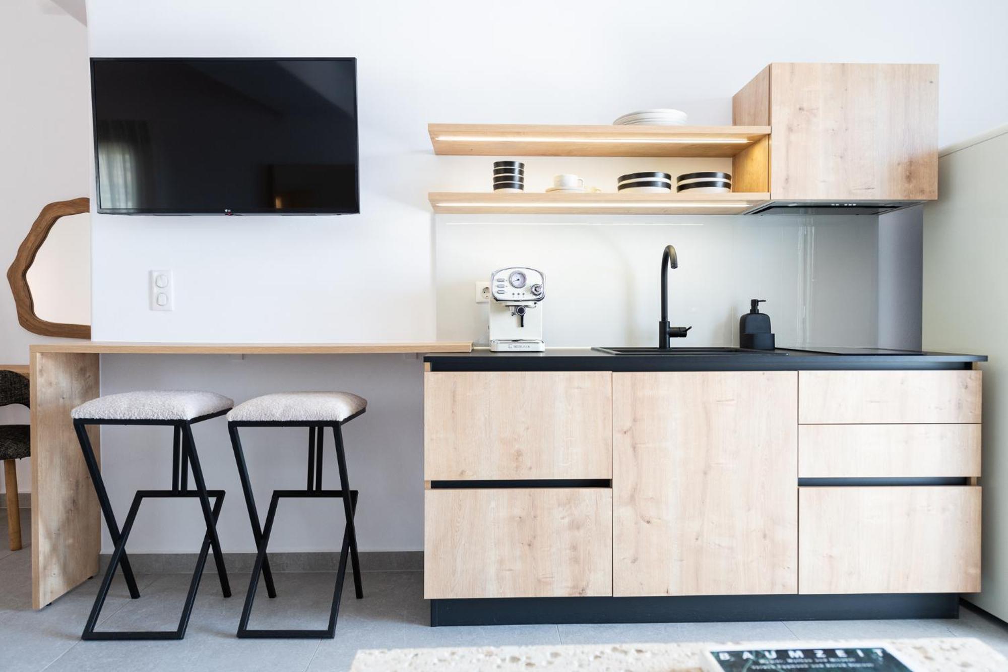 Sersi & Apartment